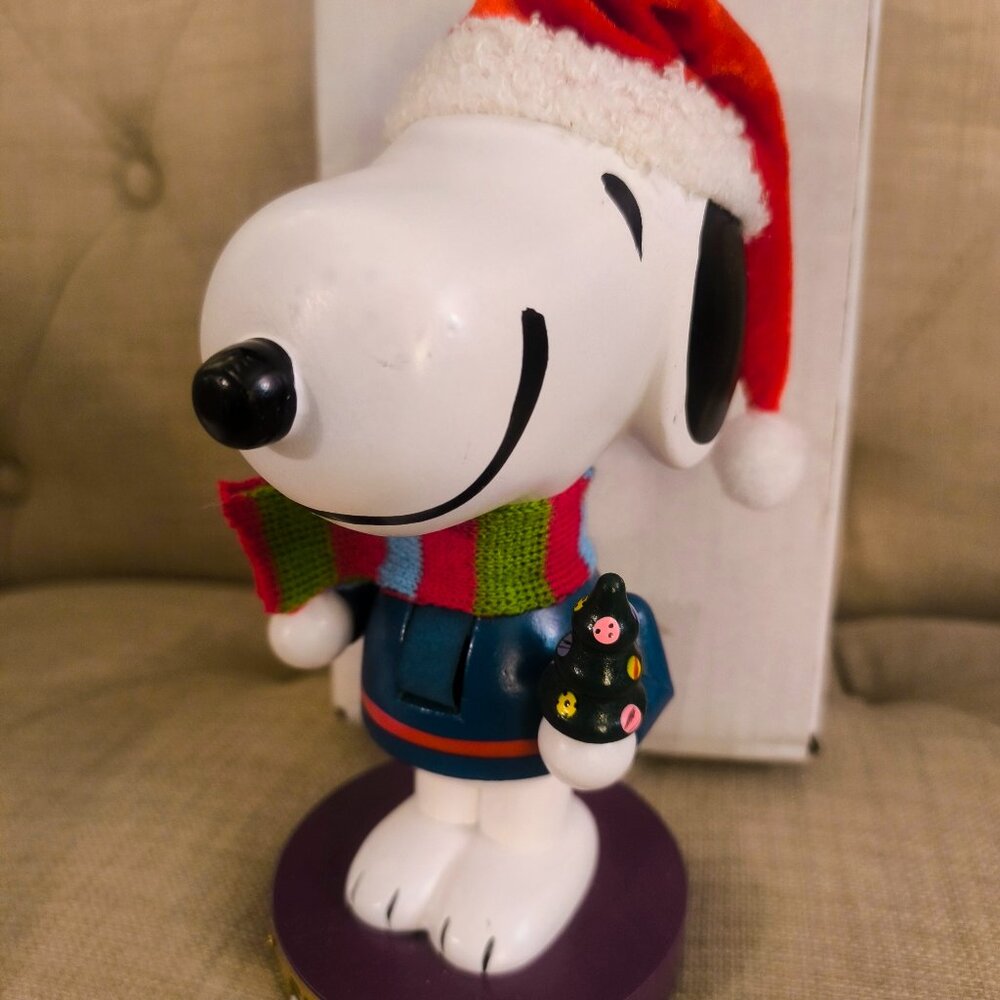 Peanuts Kurt Adler Snoopy Nutcracker Vintage style
